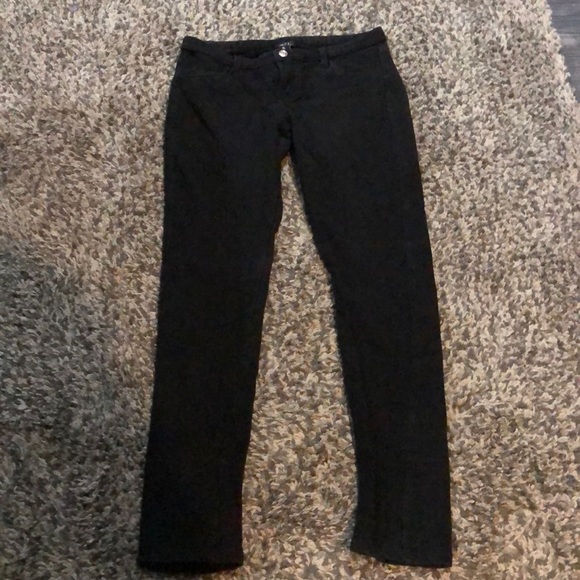 Jeggens - Picture 1 of 3